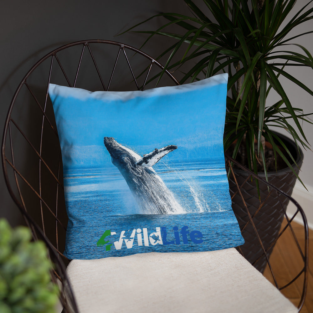 4Wildlife Whale Basic Pillow